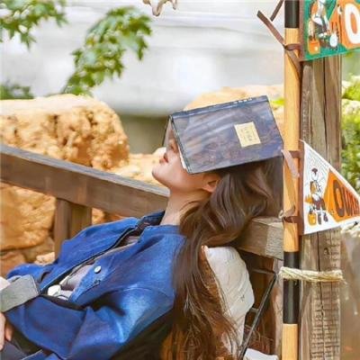 世界存亡一指间 封面
